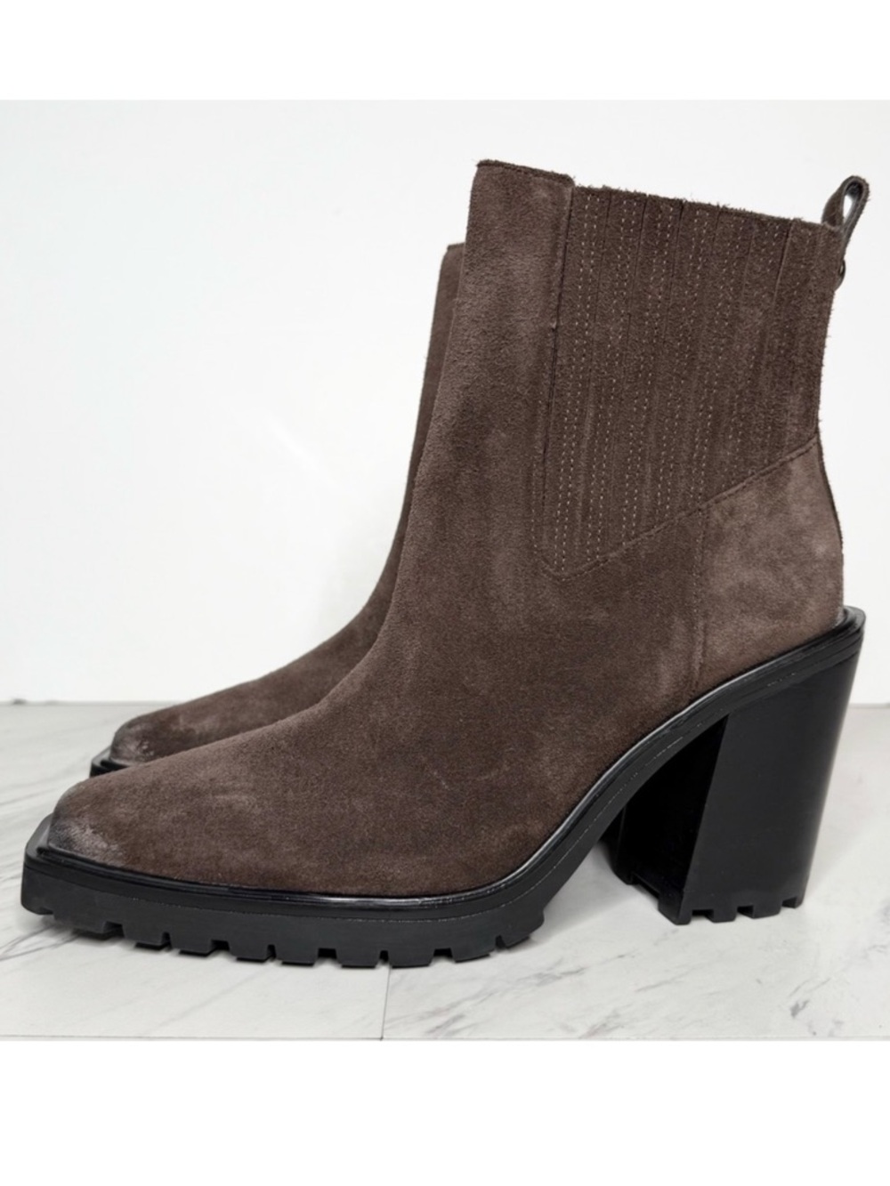 Vince Camuto Aresse Brown Suede Square Toe Heeled Bootie 7 1/2 M